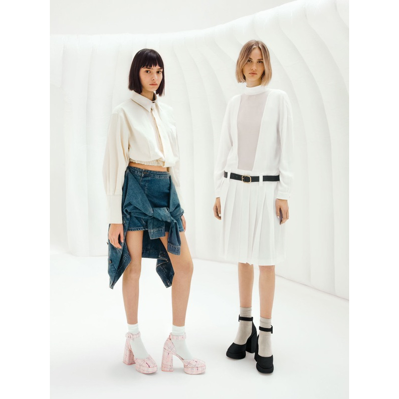 รองเท้า Charles&keith รุ่นใหม่ล่าสุด 3,950.- อุปกรณ์ครบ แท้!!!!!