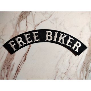 ตัวรีดติดเสื้อขนาดใหญ่ Free Biker ตกแต่งเสื้อผ้า แจ๊คเก็ตยีนส์ Hipster Embroidered Iron On Sew on