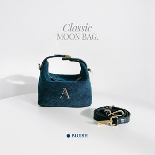 Classic Moon Bag : กระเป๋าปักชื่อ