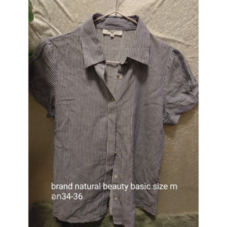 brand natural basic เสื้อผ้ามือสอง สภาพดีมาก ขนาดและไซร์ อยู่ที่รูปนะคะ ลากดูได้เลยค่า ส่วนใหญ่ใส่ 1-2ครั้ง ค่ะ