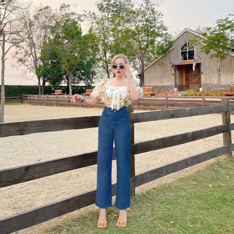 เซทยีนส์ขายาวเสื้อแขนตุ๊กตาลูกไม้ดอกเหลือง Bellita