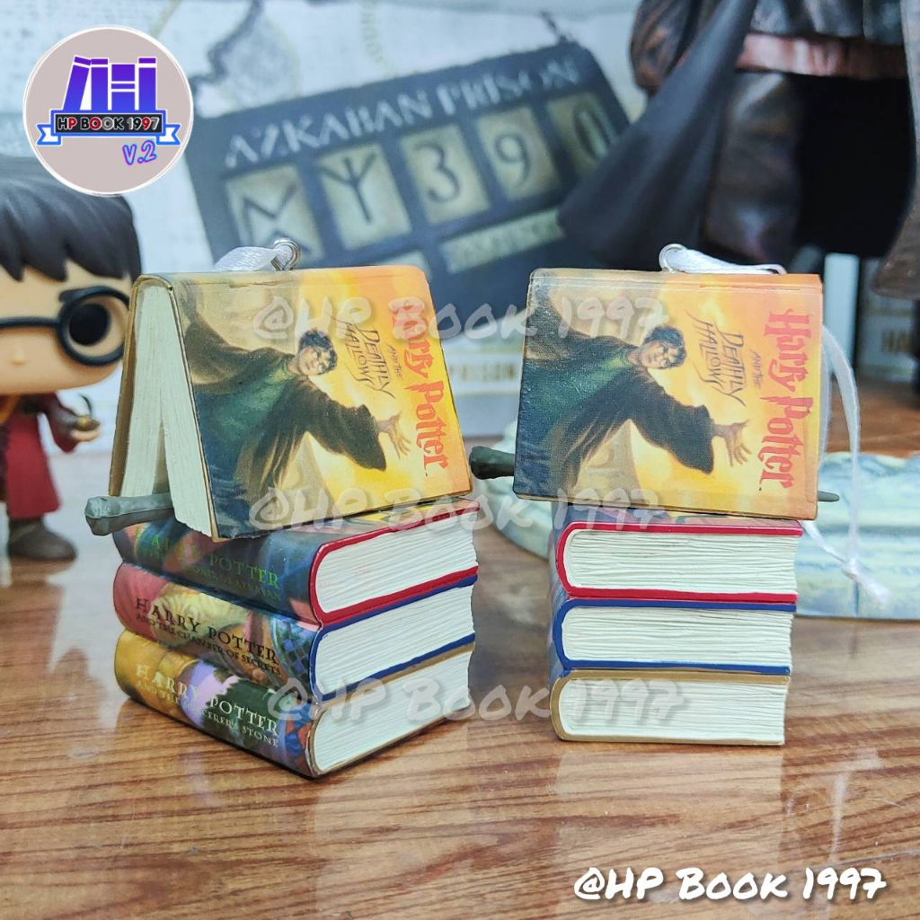 Harry Potter Book Ornament (ลิขสิทธิ์แท้) แฮร์รี่พอตเตอร์ หนังสือ ของแต่งคริสมาสต์ ของแต่งห้อง ของแต