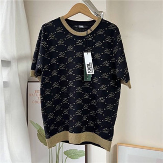 (รบกวนสอบถามไซส์ในแชทก่อนกดสั่งนะคะ) Karl Lagerfeld เสื้อไหมพรม อย่างดี ไม่หนา  ลาย logo karl