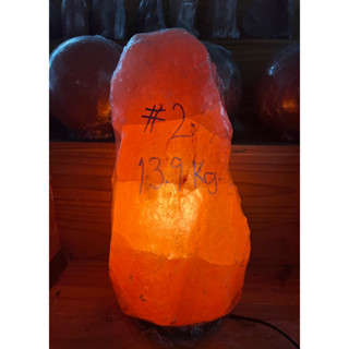 ขนาด 13 kg  โคมไฟเกลือหิมาลายัน Himalayan Salt Lamp ทรงธรรมชาติ