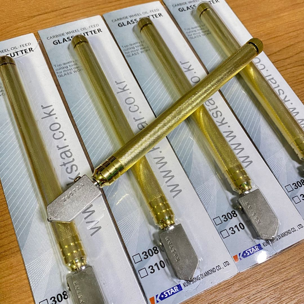 มีดตัดกระจก มีดตัดกระจกหัวเพชร ด้ามทองเหลือง k star แท้ รุ่น 308b ซื้อครั้งเดียวใช้ได้ยาวๆครับ ด้ามทองเหลือง