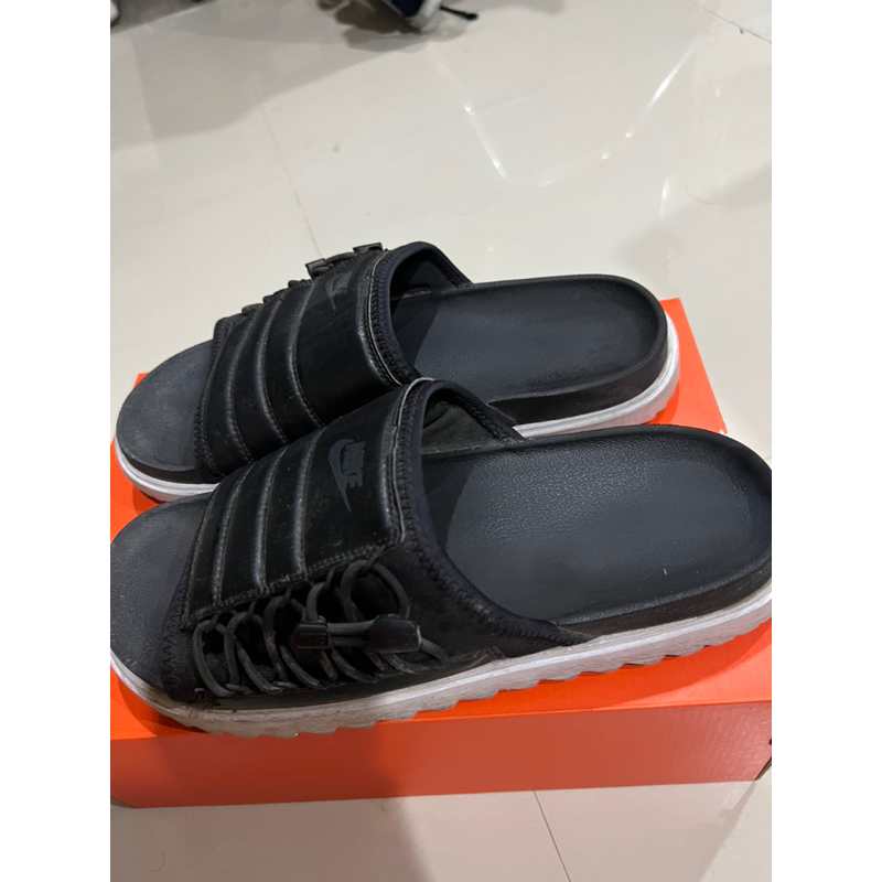 รองเท้าแตะ Nike พร้อมกล่อง