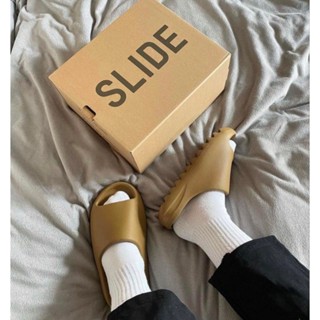 รองเท้า Yeezy Slide - Ochre