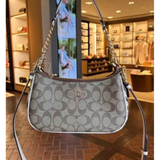 พร้อมส่ง Coach Teri Shoulder Bag