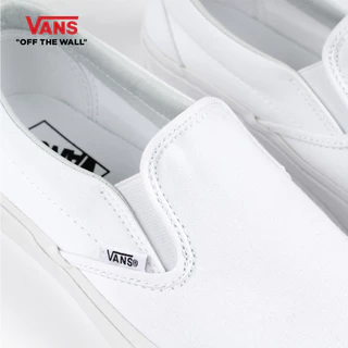 VANS CLASSIC SLIP-ON TRUE WHITE รองเท้า ผ้าใบ VANS ชาย หญิง