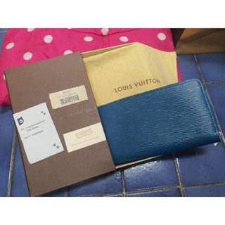 กระเป๋าสตางค์ Louis Vuitton Zippy Epi Leather Wallet