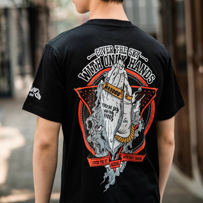 Maddogstreet® เสี้อยืดลาย รุ่น พนมมือ แขนสั้น เสื้อยืดผู้ชาย