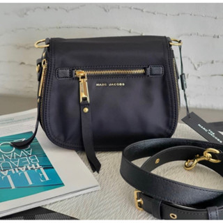 🎀 (สด-ผ่อน) กระเป๋าไนลอนสีดำ 9 นิ้ว M0016279 Marc Jacobs GOTHAM SMALL NOMAD CROSSBODY BAG