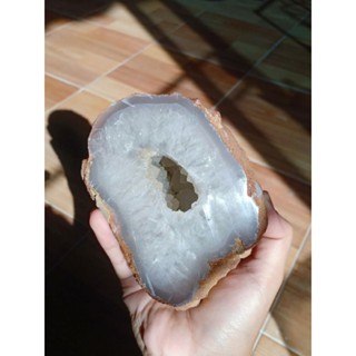 Agate Geode 🌳🏞️ โพรงอาเกต ชิ้นใหญ่ หนัก &gt;500 กรัม #druzy 🌈
ขนาด 12 × 8.5 cm สูง 7.5 cm