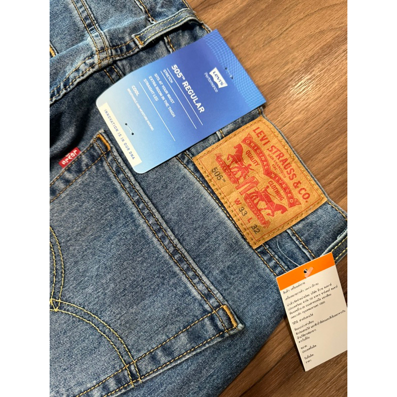 Levi’s (ลีวายส์) 505