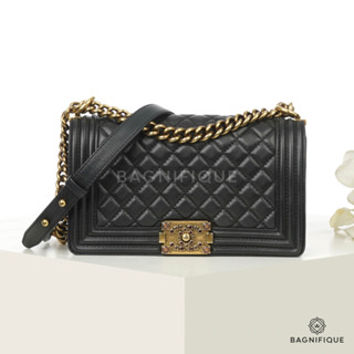 CHANEL BOY 10_ BLACK LAMB GHW