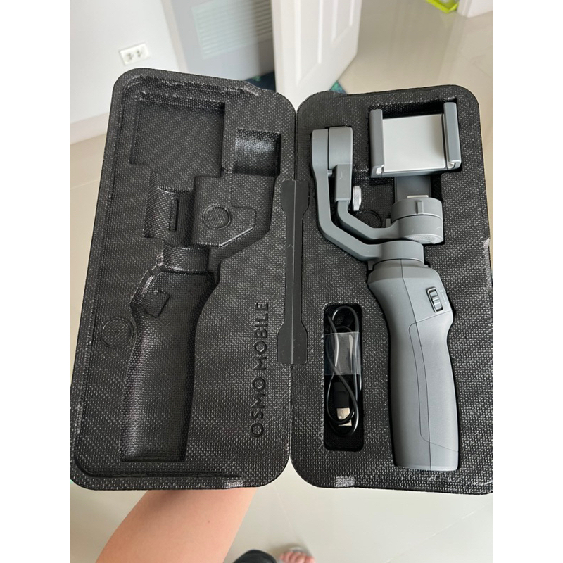 dji osmo mobile 2 มือสองสภาพ 98% ซื้อมาไม่ค่อยได้ใช้ส่งต่อ