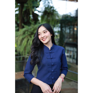 เสื้อพื้นเมือง ผ้าฝ้ายเยื่อไผ่ ทรงคอจีน กระดุมหน้าแขนสี่ส่วน…