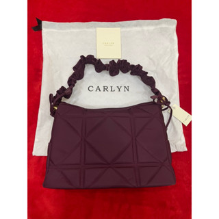 ของแท้💯 Carlyn bag รุ่น reeve สี Deep Bergundy งานพร้อมส่งเลยไม่ต้องรอพรีนะคะ