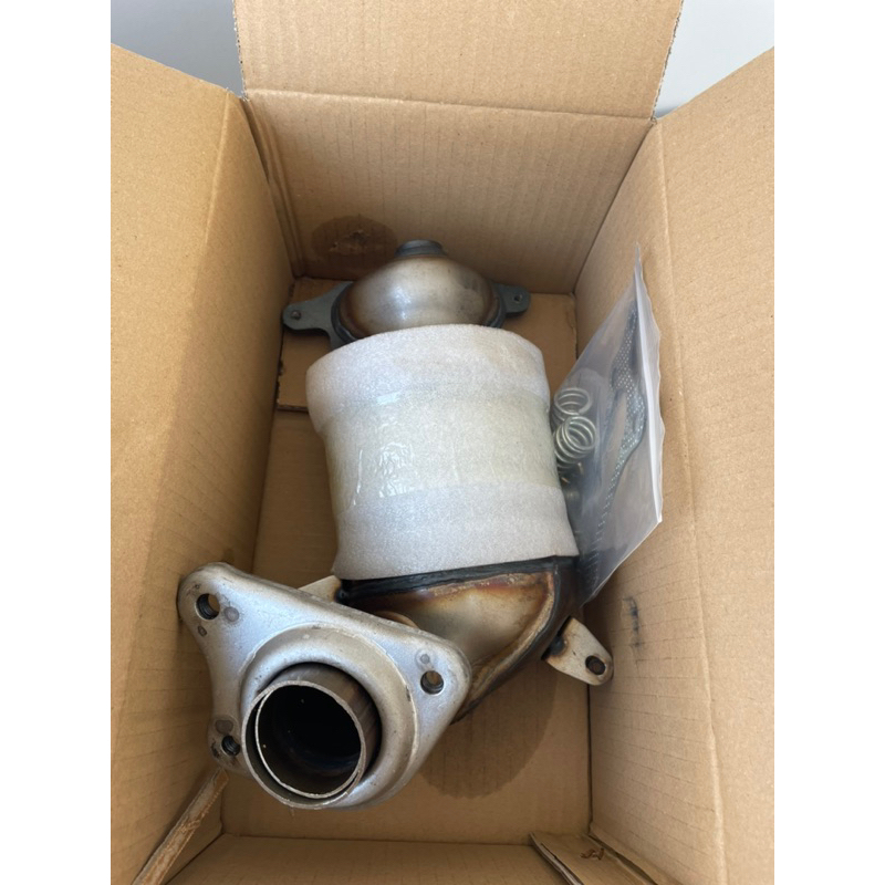 ท่อแคทใหม่  Jazz Ge - City - Freed แท้OBD