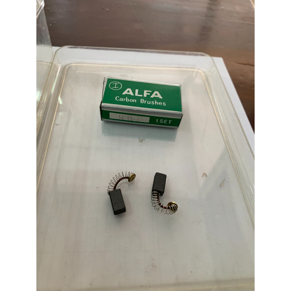 M 11 - 6 ถ่านหินเจียร (4") (5.8X6.8X11.8)