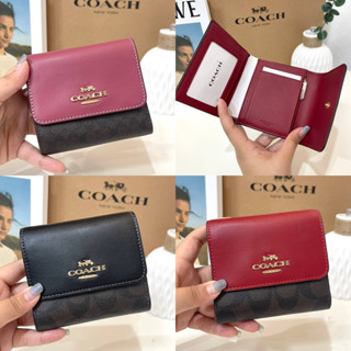 🎀 (สด-ผ่อน) กระเป๋าสตางค์ 3 พับเล็ก CE930 ลายซีเข้มแดง Small Trifold Wallet In Blocked Signature Canvas