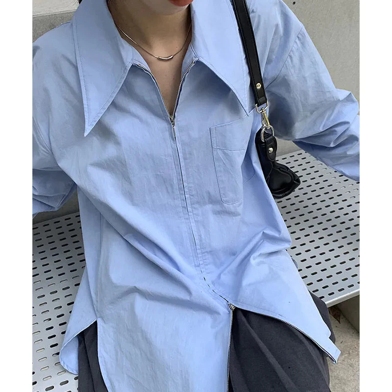 เสื้อเชิ้ตแขนยาวผู้หญิง Oversize เสื้อดีไซน์ใหม่มีซิปและคอปกขนาดใหญ่ เสื้อผ้าแฟชั่นโอเวอร์ไซส์เกาหลี ทรงหลวม ยาวปานกลาง thumbnail 4