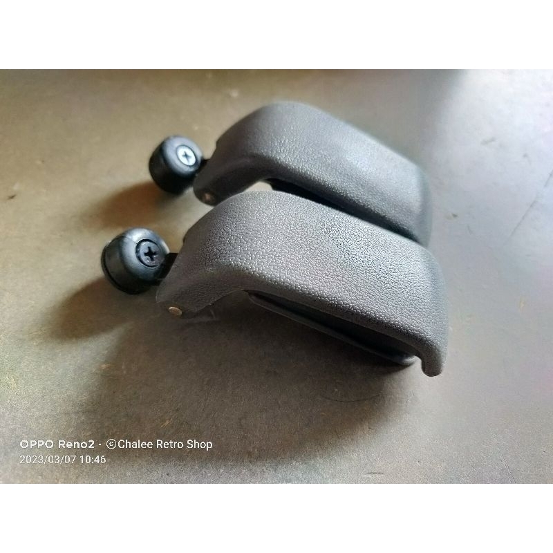 ตัวล็อคกระจกแค๊ป Mazda B2200-B2500