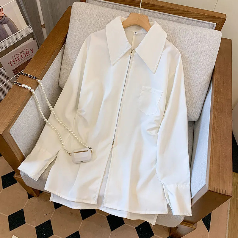 เสื้อเชิ้ตแขนยาวผู้หญิง Oversize เสื้อดีไซน์ใหม่มีซิปและคอปกขนาดใหญ่ เสื้อผ้าแฟชั่นโอเวอร์ไซส์เกาหลี ทรงหลวม ยาวปานกลาง ราคา ถูกที่สุด ดีลบีเคเค แกลเลอรีภาพที่ 7