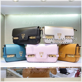 LYN กระเป๋าสะพายข้าง รุ่น Caven Mini Crossbody : LL23CBF285 แท้จากชอป พร้อมอุปกรณ์