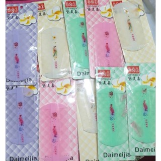 ห่อละ12 ชิ้นเสนียดทรงโค้งสีหวานด้ามพลาสติก หวีสางเหา
