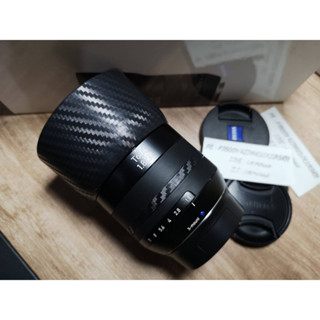 สภาพสวยๆ 95%  Zeiss Touit 32mm F1.8 For Fuji Fujonon Fujifilm ฟูจิ