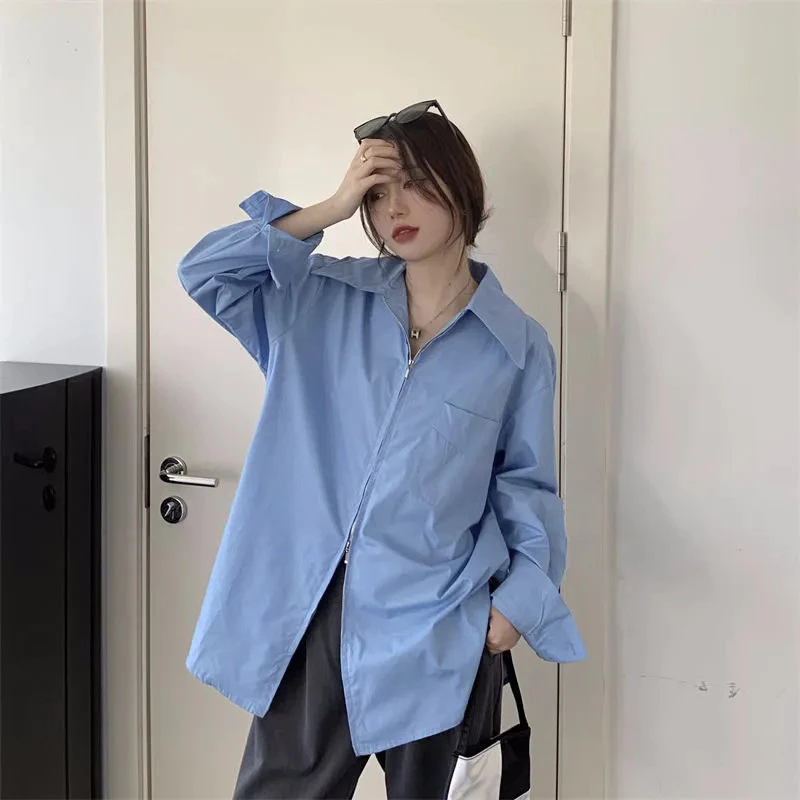 เสื้อเชิ้ตแขนยาวผู้หญิง Oversize เสื้อดีไซน์ใหม่มีซิปและคอปกขนาดใหญ่ เสื้อผ้าแฟชั่นโอเวอร์ไซส์เกาหลี ทรงหลวม ยาวปานกลาง thumbnail 9