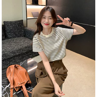 NINGFASHION เสื้อยืดเเขนสั้นผู้หญิงลายริ้ว รุ่น W9937