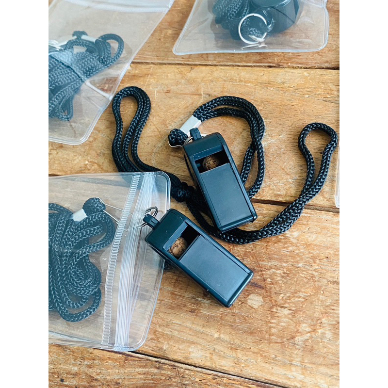 พร้อมส่ง นกหวีด นกหวีด เม็ดลูกก๊อก (แถมซองซิปล๊อค) คุณภาพดี อุปกรณ์ช่วยเหลือ ฉุกเฉิน ส่งสัญญาณ เสียงดัง 110db