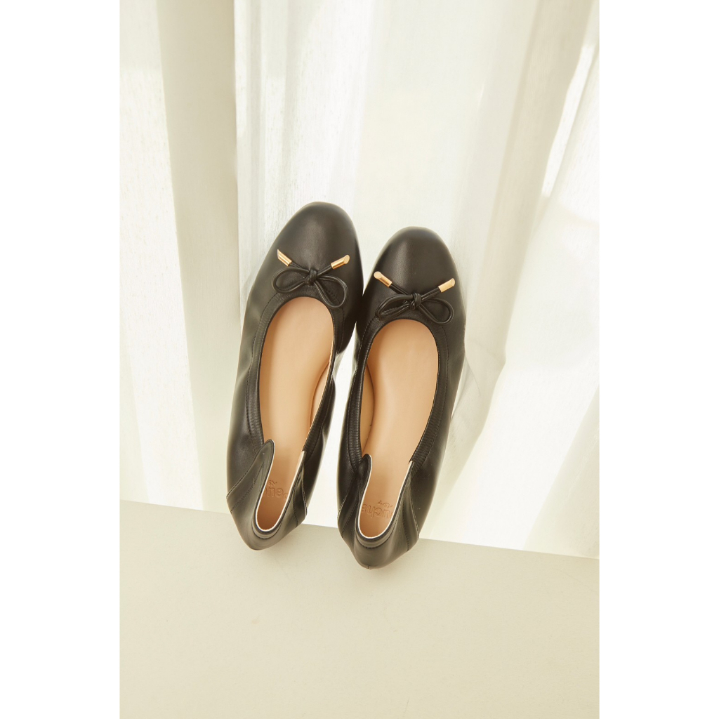Peucha hideko signature - Black รองเท้าคัชชูสีดำ