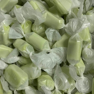 (พร้อมส่ง) ทอฟฟี่โบราณ ทอฟฟี่ รสใบเตย ( 50 กรัม /125 กรัม /250 กรัม/500 กรัม/1 กิโลกรัม ) ผลไม้อบแห้ง ลูกอม อมยิ้ม OTOP