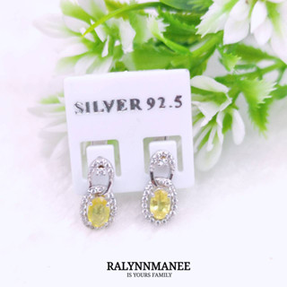 N6414 ต่างหูพลอยบุษราคัมแท้ ( Yellow sapphire ) แบบอิงลิชล็อค ตัวเรือนเงินแท้ 925 ชุบทองคำขาว