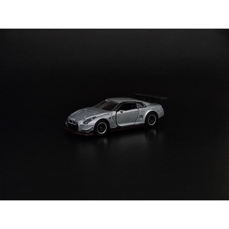 majorette nissan gtr r35 nismo สีบอร์นเงิน