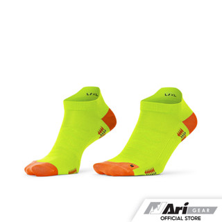 ARI LIGHTWEIGHT RUNNING TAB SOCKS - VOLT/ORANGE/BLACK ถุงเท้า อาริ ไลต์เวท สีเขียวส้มดำ