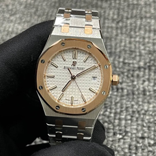 นาฬิกา Audemars Piguet Royal Oak Series 77350 ใส่สลับแท้ครับ