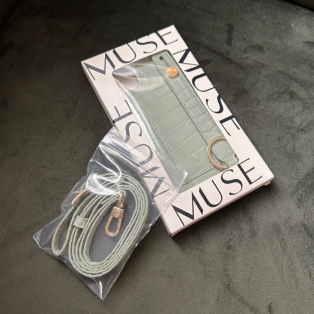 ส่งต่อ case iphone 11 Muse สี Mint