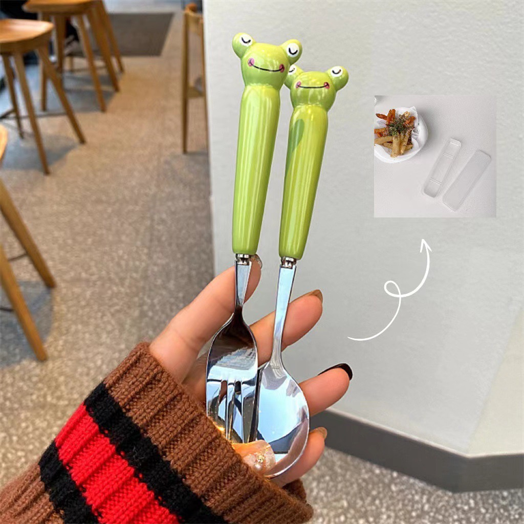 New ช้อนส้อม S10 ลายน้องกระต่ายน่ารักๆ เช็ท 3 ชิ้น พร้อมกล่อง ลายกระต่ายแครอท สินค้าพร้อมส่ง - รูปที่ 5