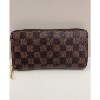 🔥Sale 9699🔥ถูกเฟร่อ (Used) ราคาออกช็อปตอนนี้ 27300 เลยแม๊ กระเป๋าสตางค์Louis Vuitton Zippy Wallet / Damier DC 12