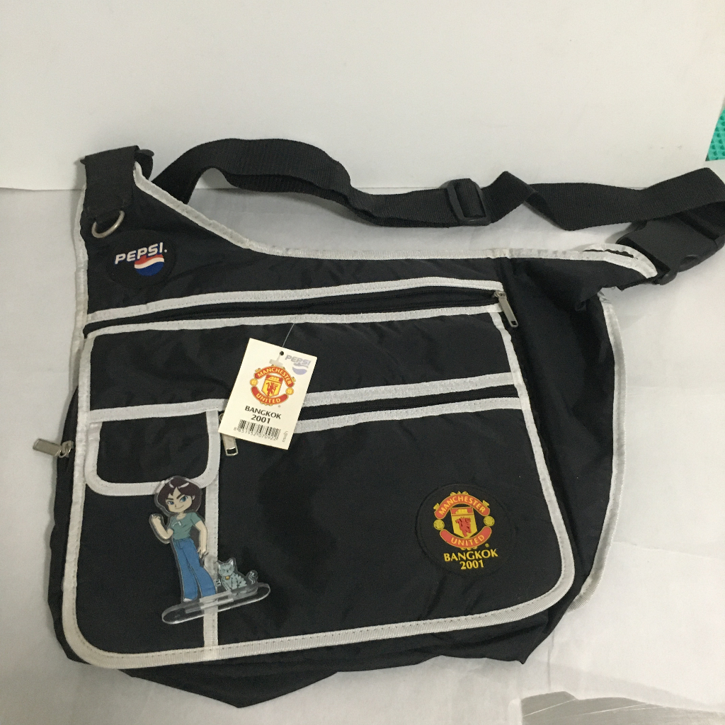 กระเป๋า Manchester United Bangkok 2001 (PEPSI)
