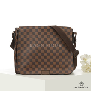 LOUIS VUITTON DISTRICT MESSENGER MM BROWN DAMIER EBENE CANVAS GHW