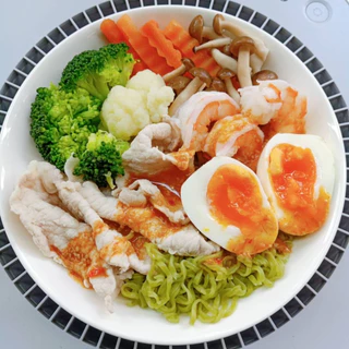 เจี๊ยะ น้ำจิ้มสุกี้กวางตุ้ง สูตรน้ำตาลน้อย (ชื่อเดิม สุกี้เผ็ดน้อย) ลดโซเดียม น้ำจิ้ม คลีน jea