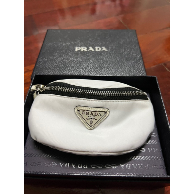 กระเป๋า Prada Re-Nylon mini pouch ของแท้ พร้อมส่ง