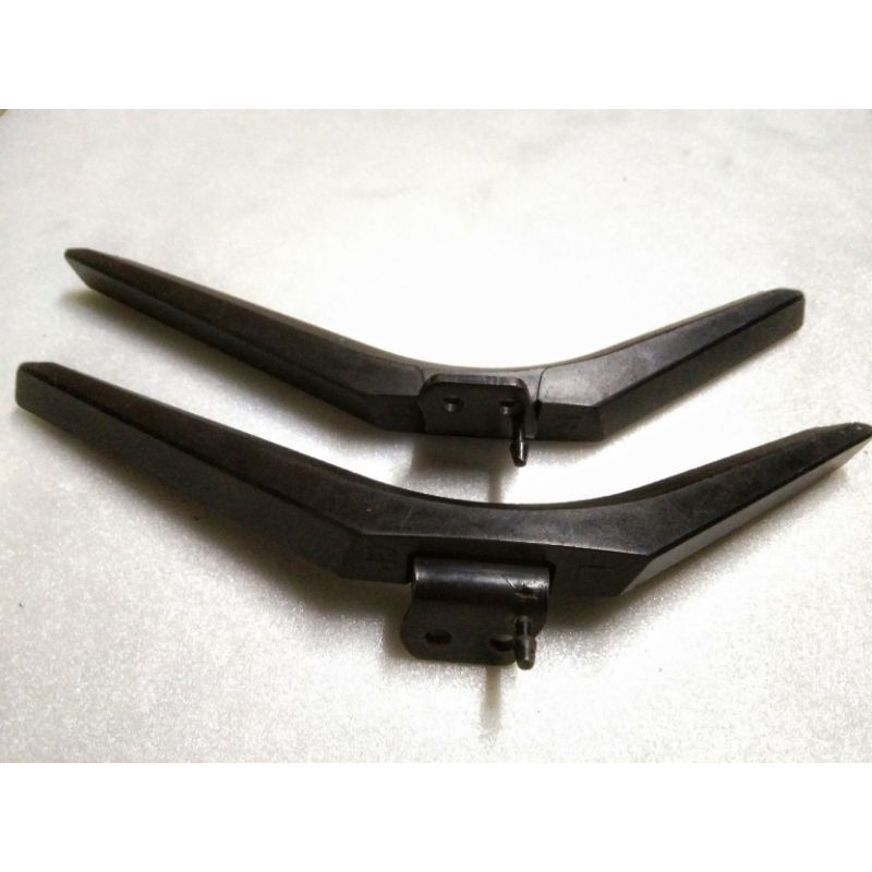 ขา TV HISENSE 50-55 นิ้ว รุ่น 55A7100F ,50E6F มือสอง