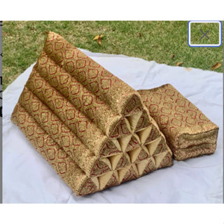 THAI TRIANGLE Cushion Pillow Kapok ตกแต่งบ้าน หมอนสามเหลี่ยม 15 ช่อง หมอนนุ่น