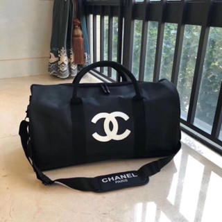 CHANEL WHITE CC LOGO TRAVEL GYM DUFFLE WEEKEND BAG LARGE VIP GIFT กระเป๋าเดินทางแบบถือ แบรนด์ชาแนล